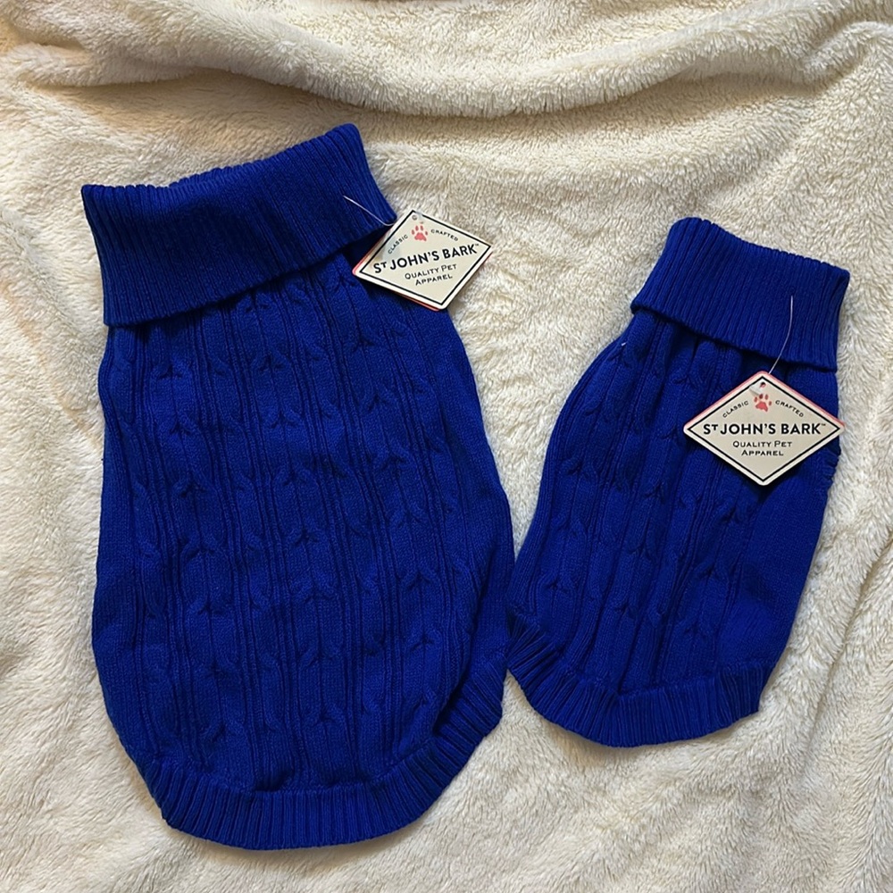 NWT Matching Pet Sweaters